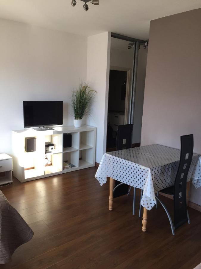 Studio Au Calme, Parking, Proche Thermes Aix-les-Bains Exterior foto
